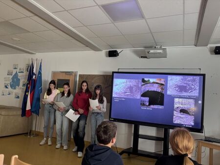 Dogodki OŠ Podgrad na temo Preskrba z vodo v preteklsoti  (1)